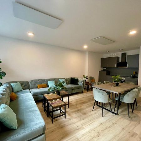 Neu Goldstadt Wunderschoenes 2 Zimmer Apartament Schloessle Zentrum Пфорцхайм Экстерьер фото